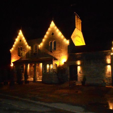 Willoughby Arms Hotel Little Bytham Eksteriør billede