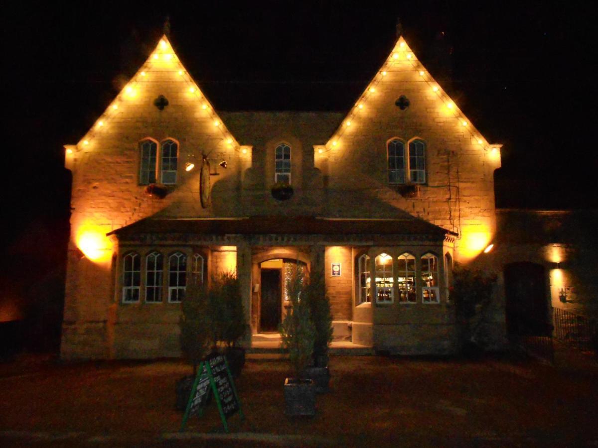 Willoughby Arms Hotel Little Bytham Eksteriør billede