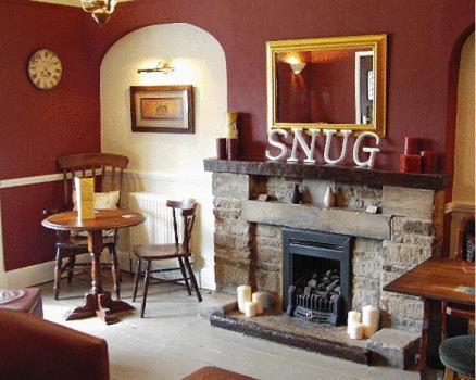 Willoughby Arms Hotel Little Bytham Eksteriør billede